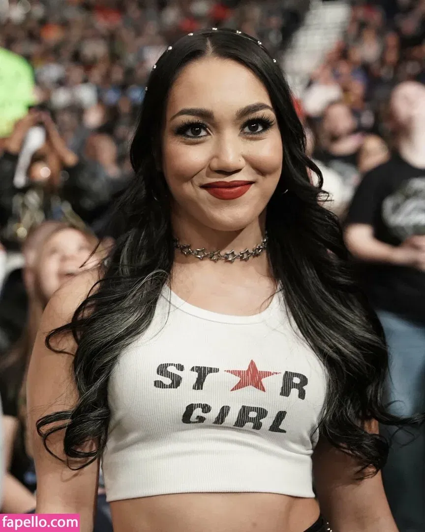 Roxanne Perez Onlyfans Photo Gallery 