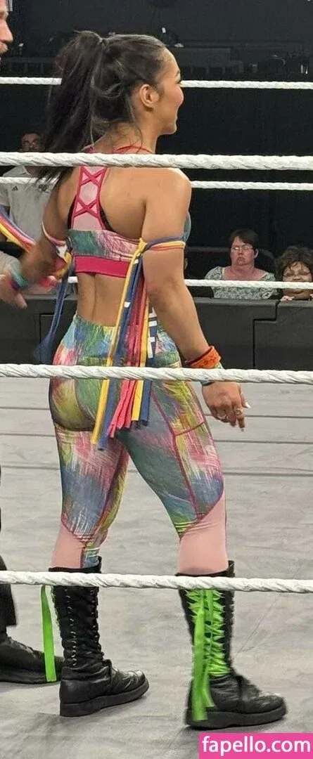 Roxanne Perez Onlyfans Photo Gallery 