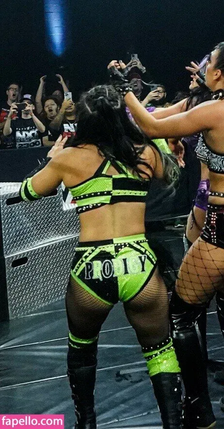 Roxanne Perez Onlyfans Photo Gallery 