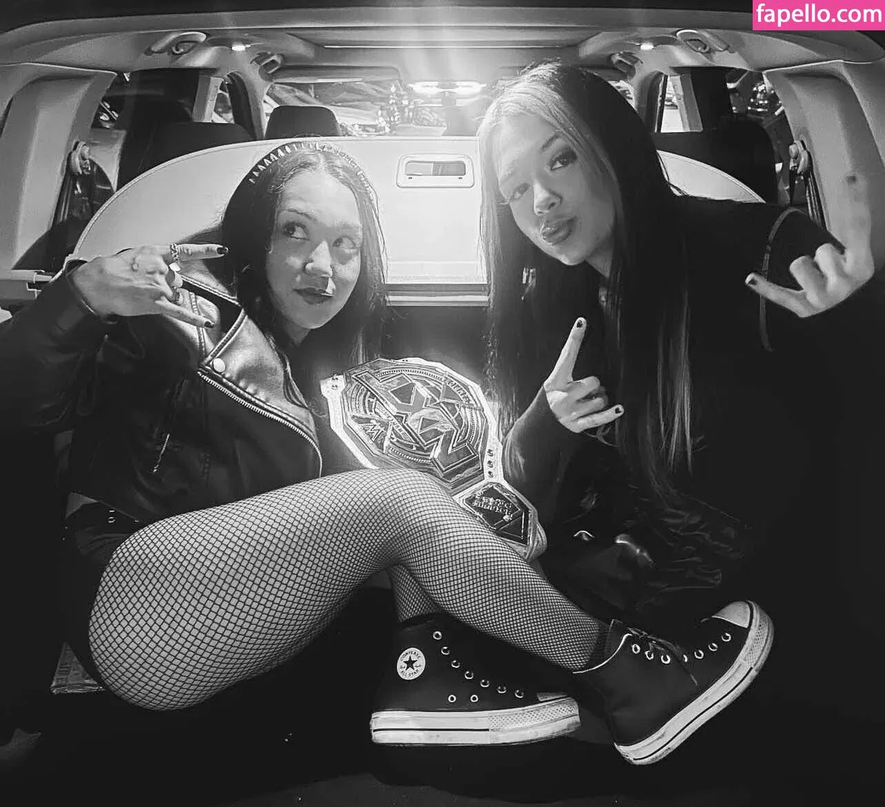 Roxanne Perez Onlyfans Photo Gallery 