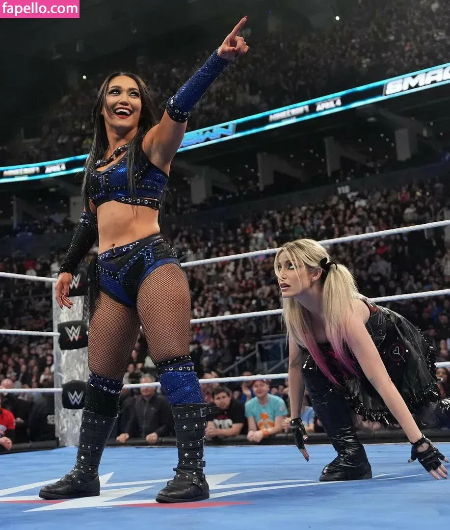 Roxanne Perez Onlyfans Photo Gallery 