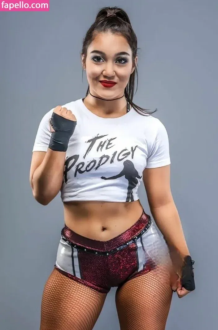 Roxanne Perez Onlyfans Photo Gallery 