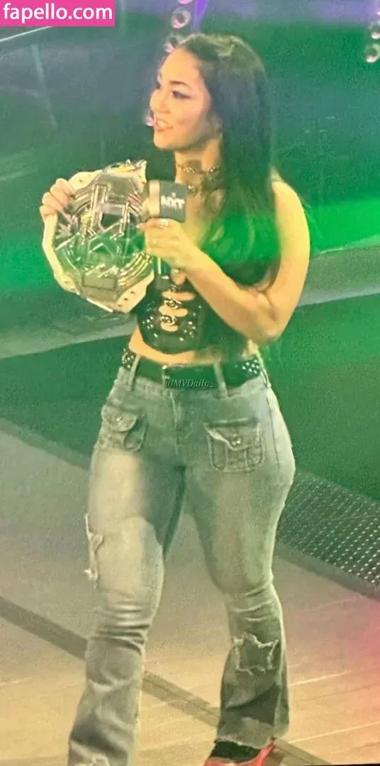 Roxanne Perez Onlyfans Photo Gallery 