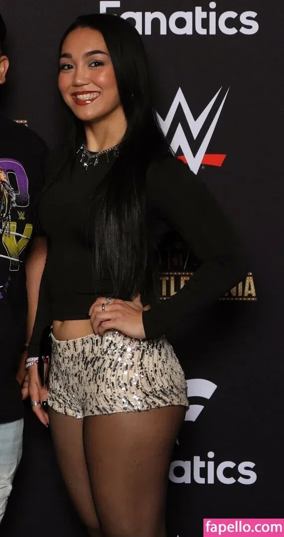 Roxanne Perez Onlyfans Photo Gallery 