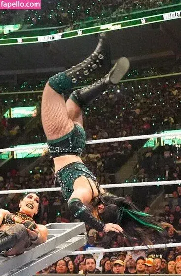 Roxanne Perez Onlyfans Photo Gallery 