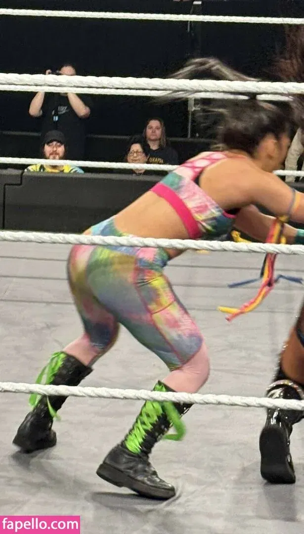 Roxanne Perez Onlyfans Photo Gallery 