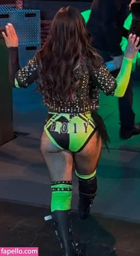 Roxanne Perez Onlyfans Photo Gallery 