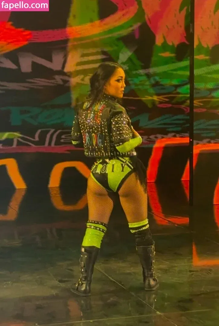 Roxanne Perez Onlyfans Photo Gallery 