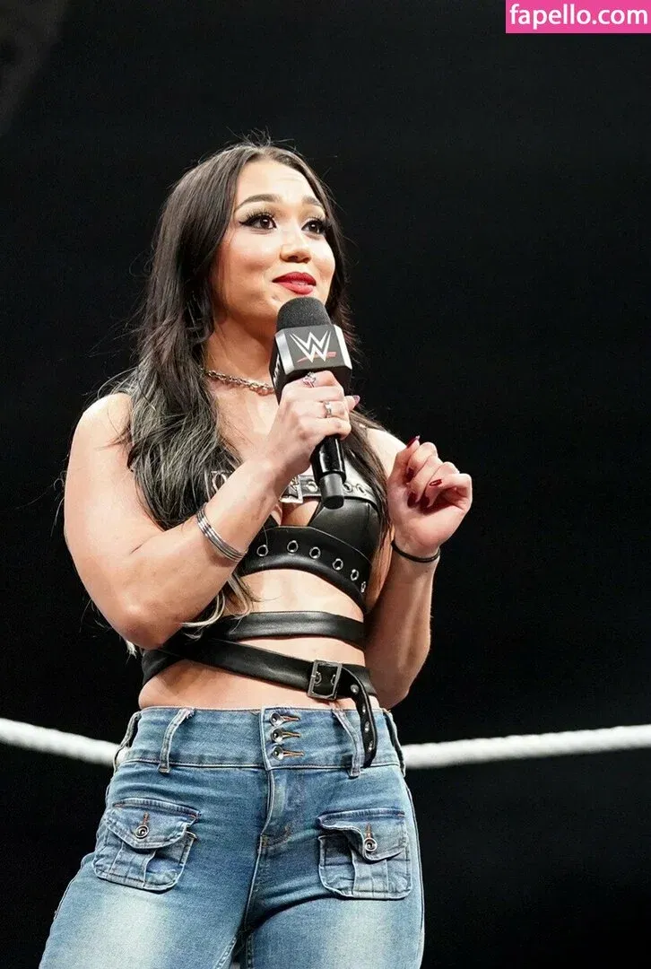 Roxanne Perez Onlyfans Photo Gallery 