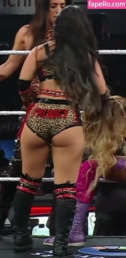 Roxanne Perez Onlyfans Photo Gallery 