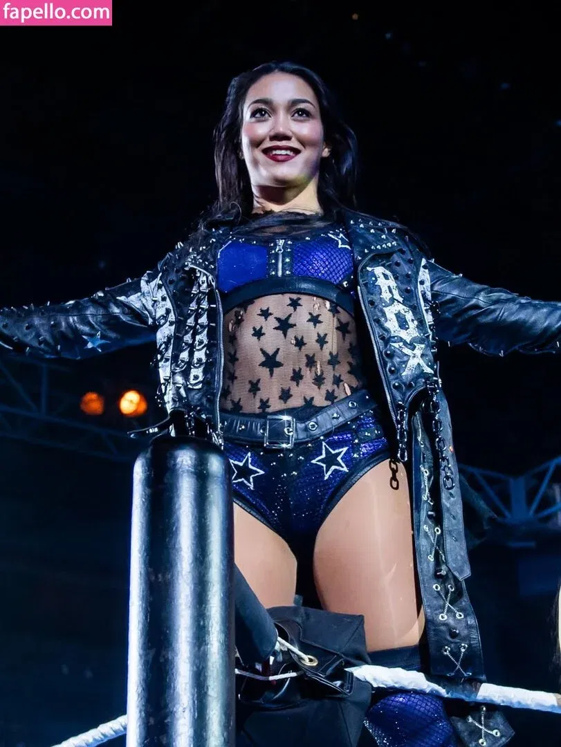 Roxanne Perez Onlyfans Photo Gallery 