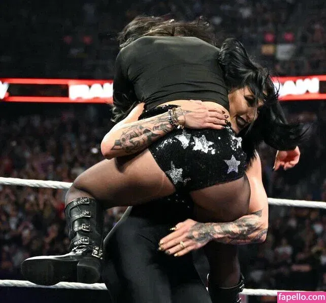 Roxanne Perez Onlyfans Photo Gallery 