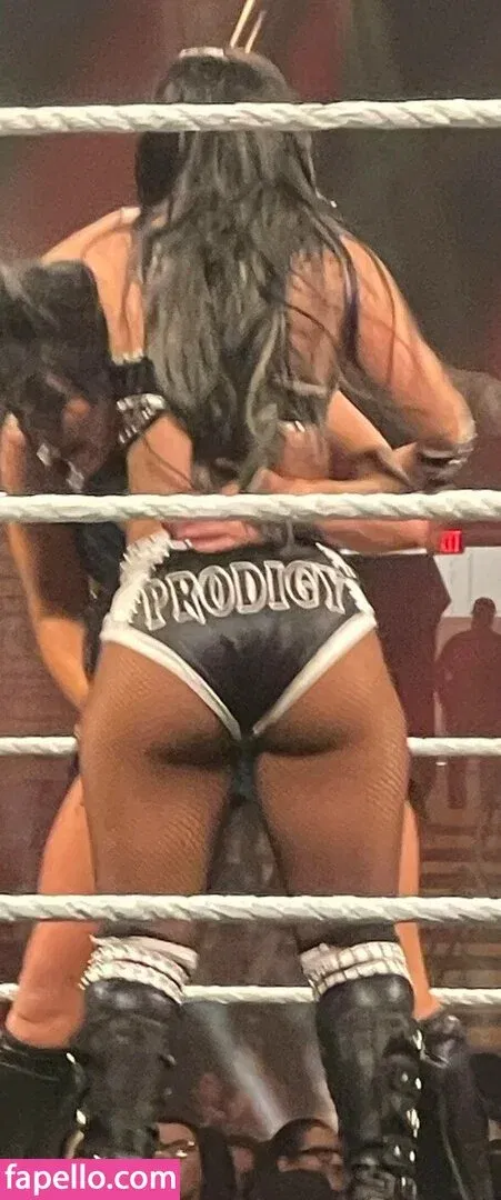 Roxanne Perez Onlyfans Photo Gallery 