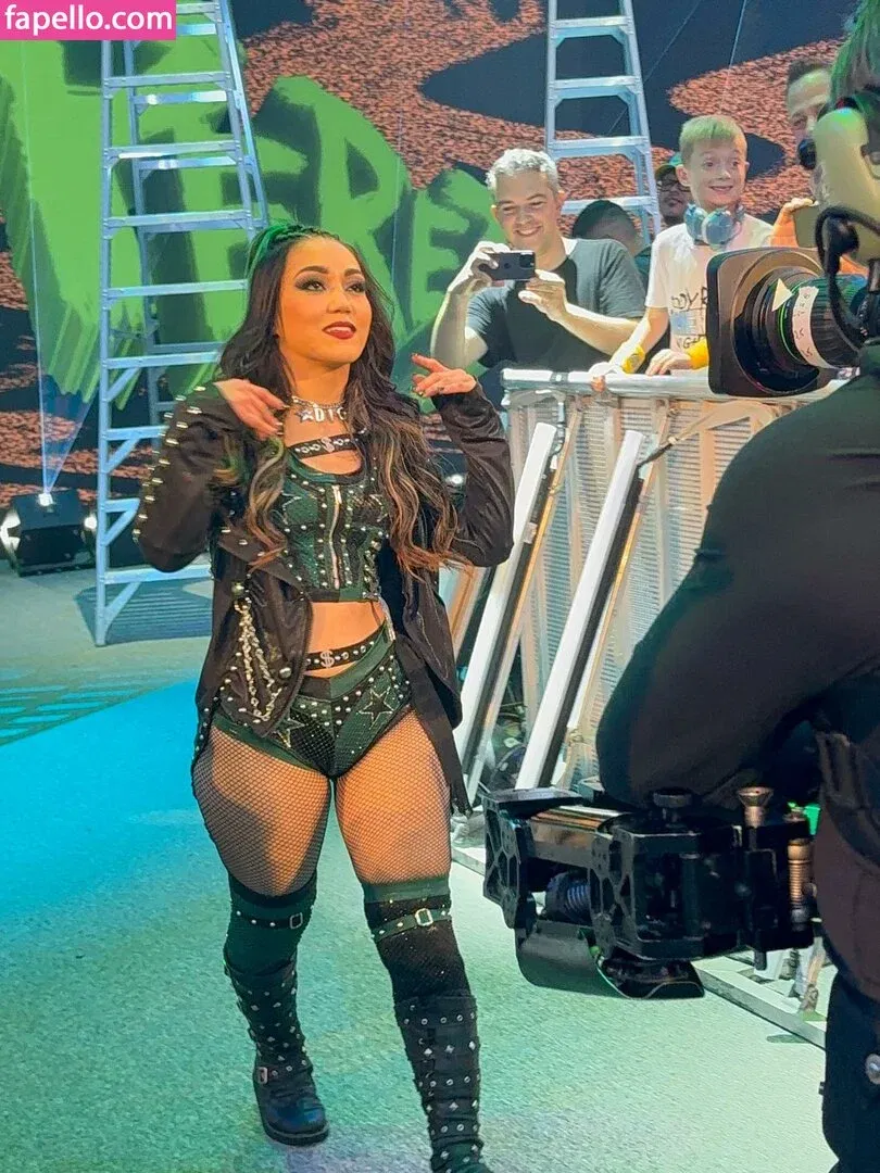 Roxanne Perez Onlyfans Photo Gallery 