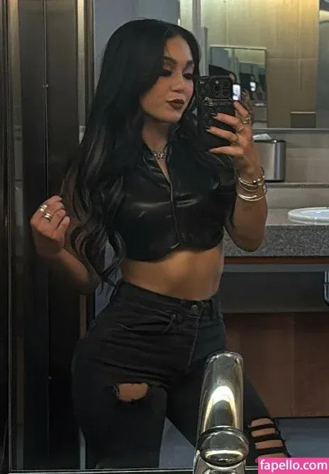 Roxanne Perez Onlyfans Photo Gallery 