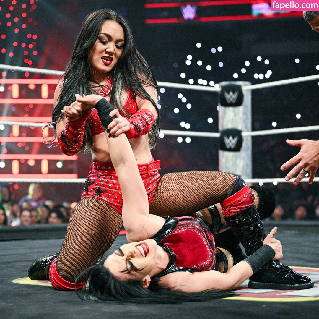 Roxanne Perez Onlyfans Photo Gallery 