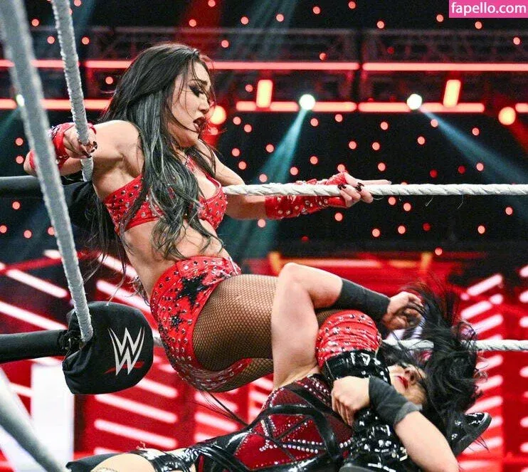 Roxanne Perez Onlyfans Photo Gallery 