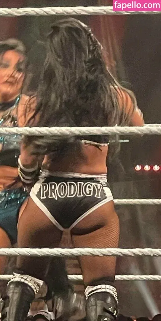 Roxanne Perez Onlyfans Photo Gallery 