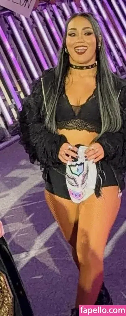 Roxanne Perez Onlyfans Photo Gallery 