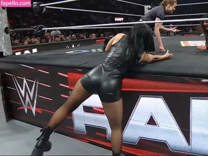 Roxanne Perez Onlyfans Photo Gallery 