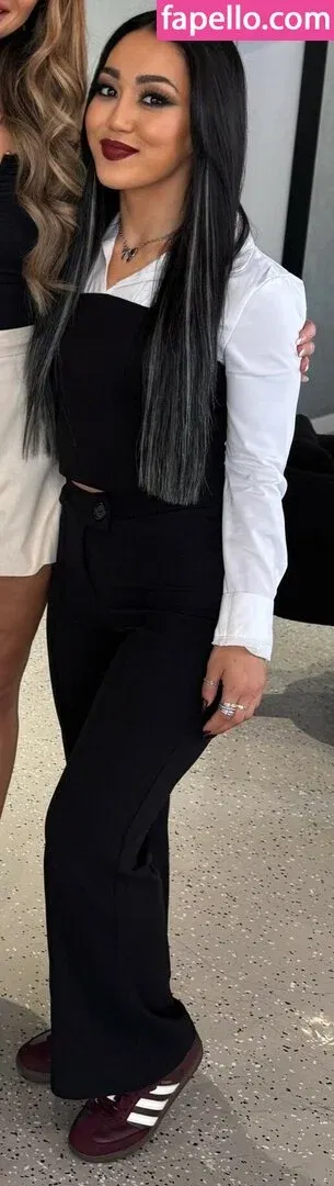 Roxanne Perez Onlyfans Photo Gallery 