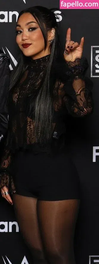 Roxanne Perez Onlyfans Photo Gallery 