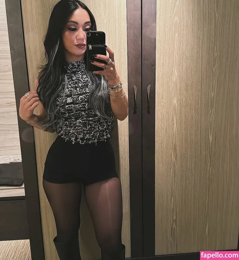 Roxanne Perez Onlyfans Photo Gallery 