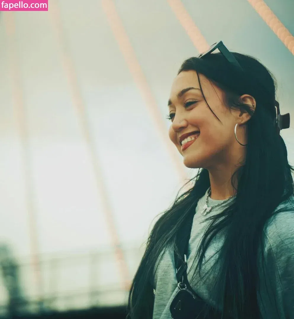 Roxanne Perez Onlyfans Photo Gallery 