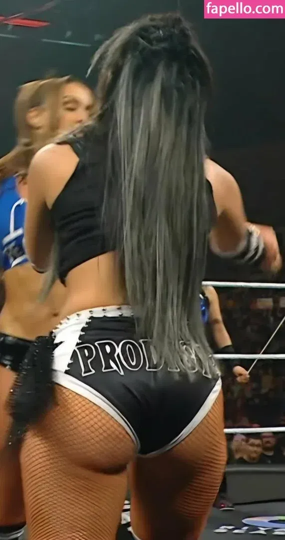 Roxanne Perez Onlyfans Photo Gallery 