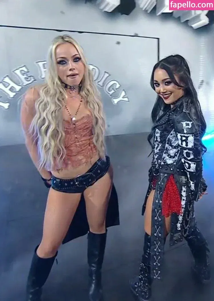 Roxanne Perez Onlyfans Photo Gallery 