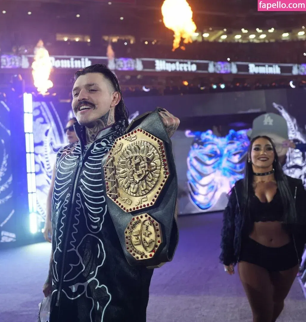 Roxanne Perez Onlyfans Photo Gallery 