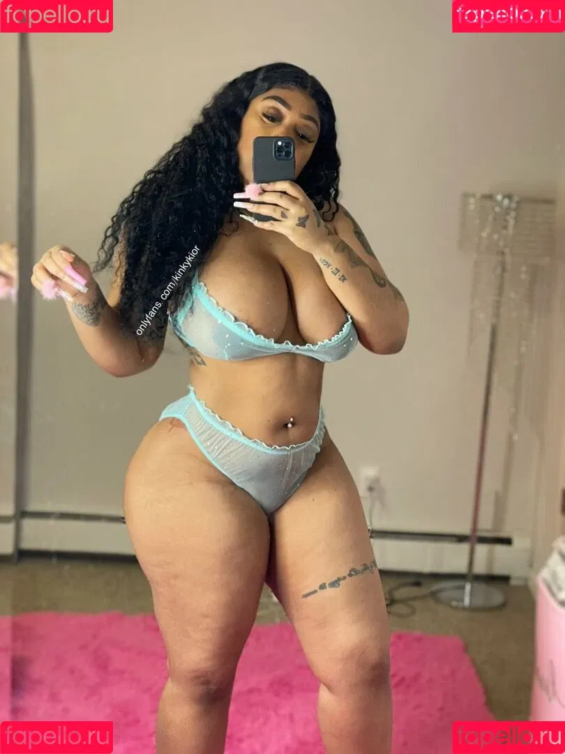 kinkykior Onlyfans Photo Gallery 