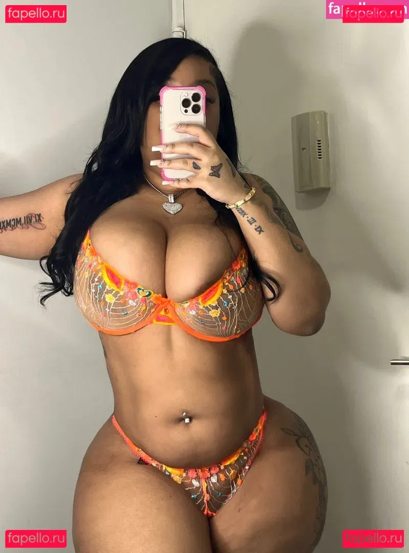 kinkykior Onlyfans Photo Gallery 