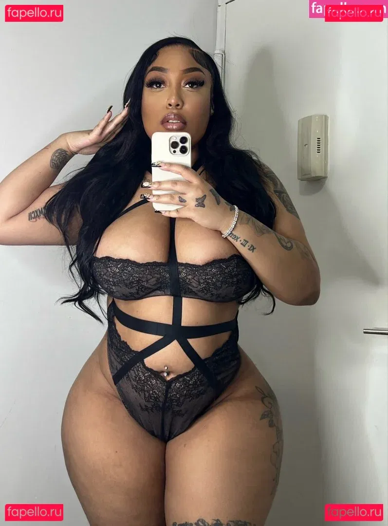 kinkykior Onlyfans Photo Gallery 