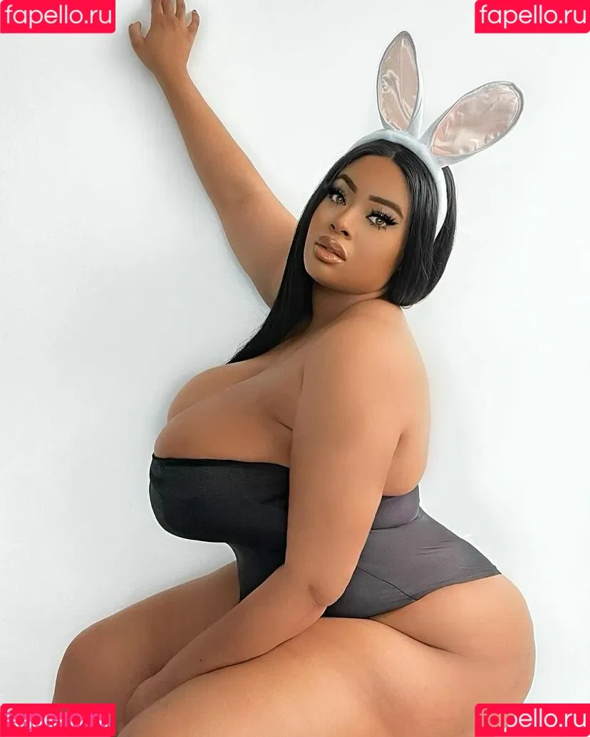 Yathbeauty Onlyfans Photo Gallery 