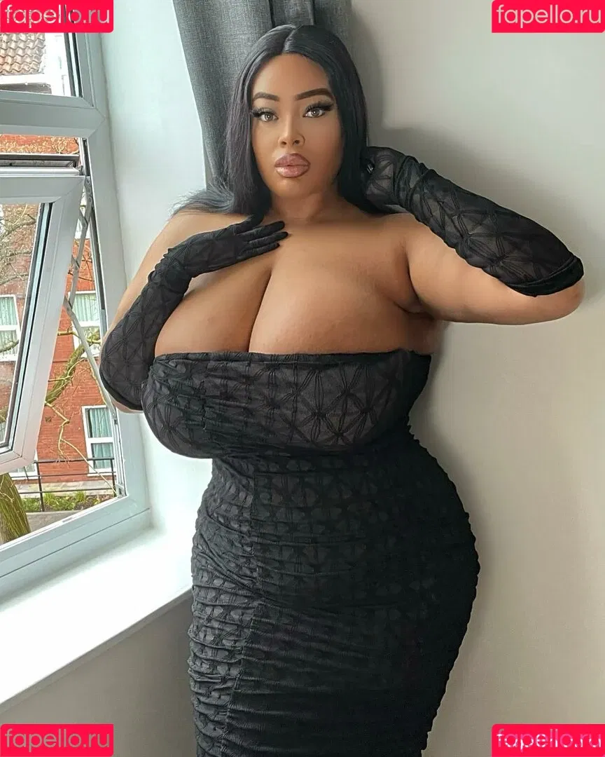 Yathbeauty Onlyfans Photo Gallery 