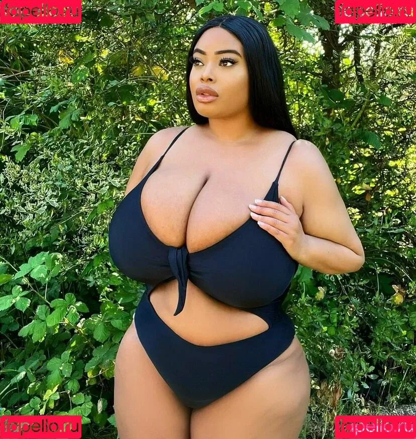 Yathbeauty Onlyfans Photo Gallery 