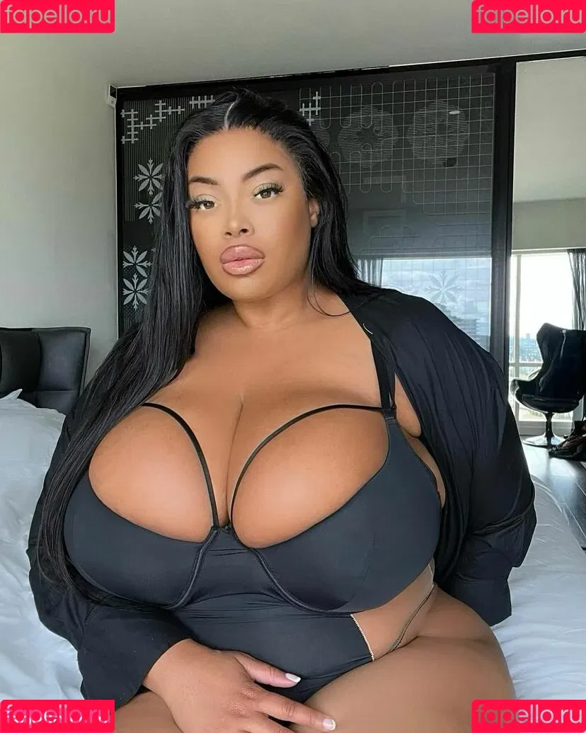 Yathbeauty Onlyfans Photo Gallery 