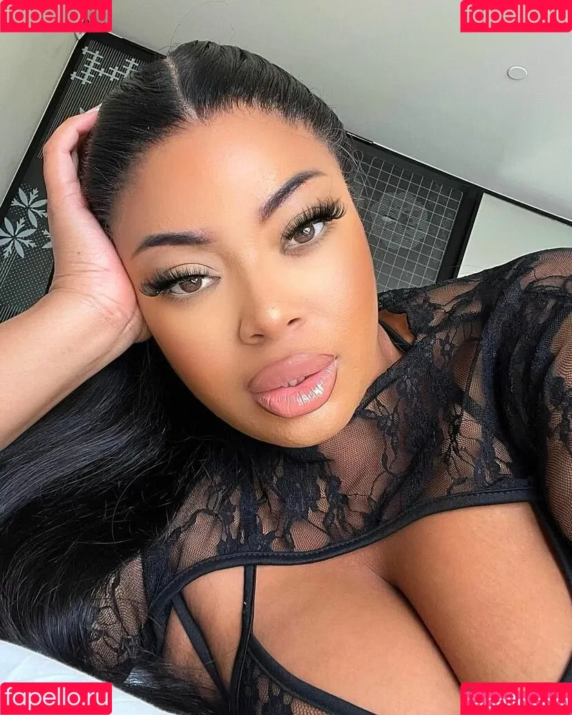 Yathbeauty Onlyfans Photo Gallery 