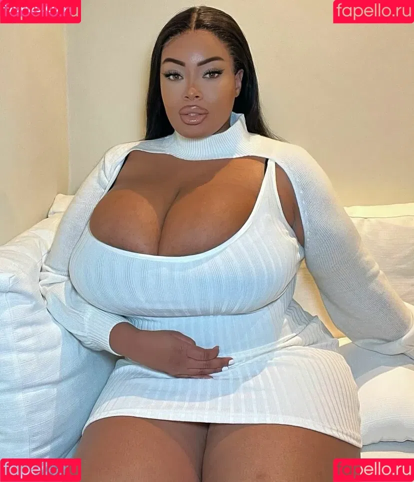 Yathbeauty Onlyfans Photo Gallery 