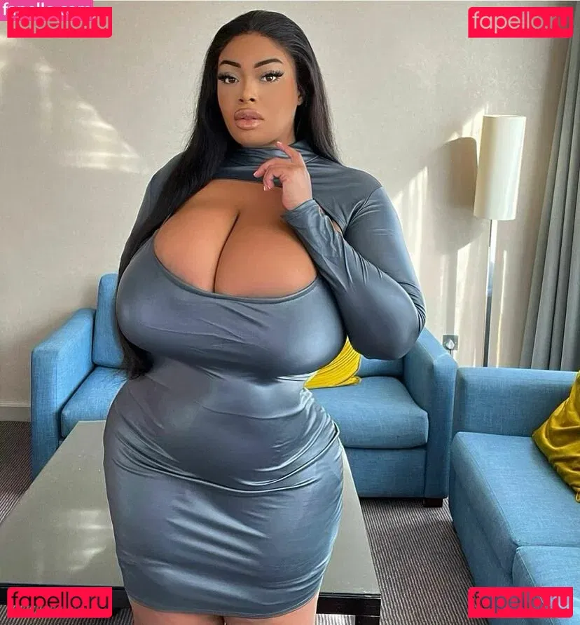 Yathbeauty Onlyfans Photo Gallery 