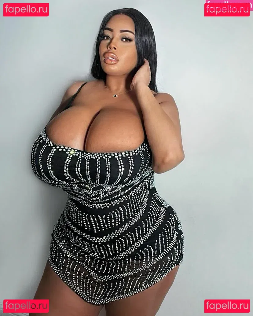 Yathbeauty Onlyfans Photo Gallery 