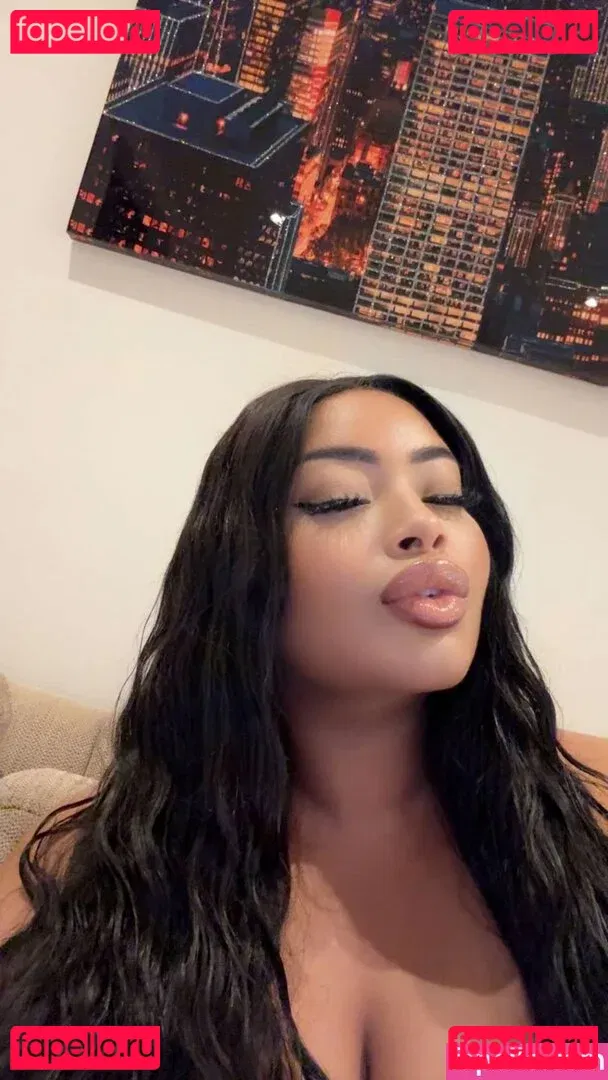 Yathbeauty Onlyfans Photo Gallery 