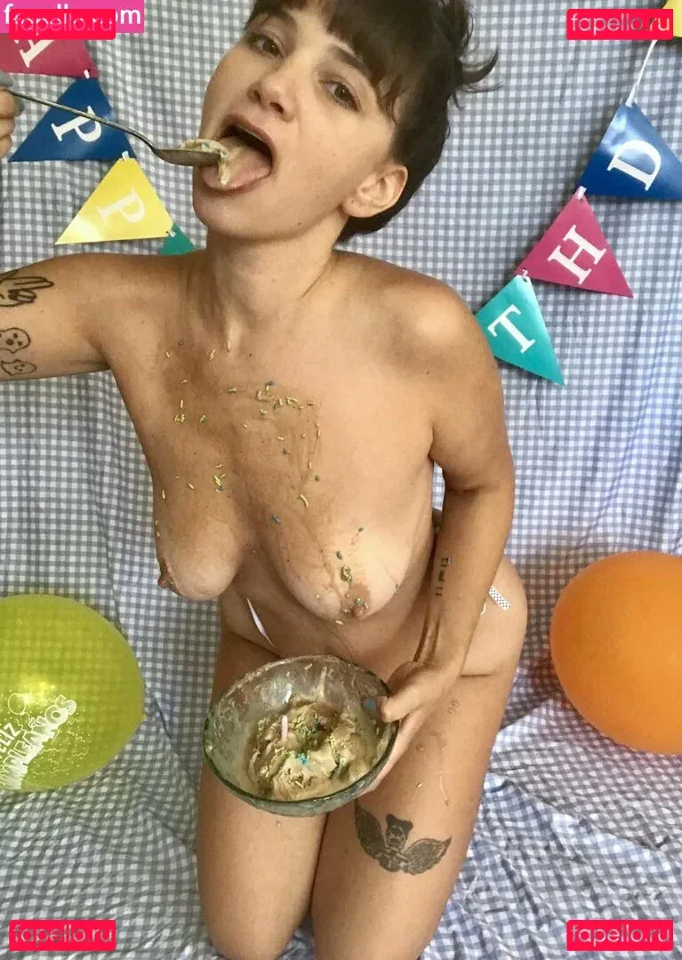 Mollysbloomers88 Onlyfans Photo Gallery 