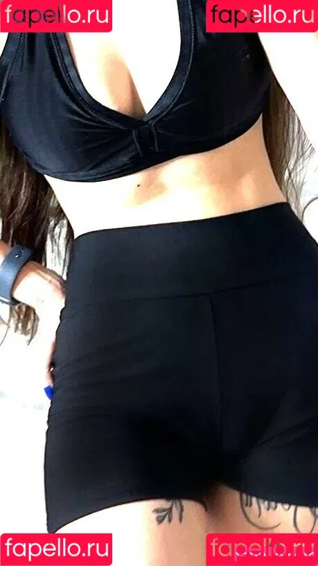 Diretora Muniz Onlyfans Photo Gallery 