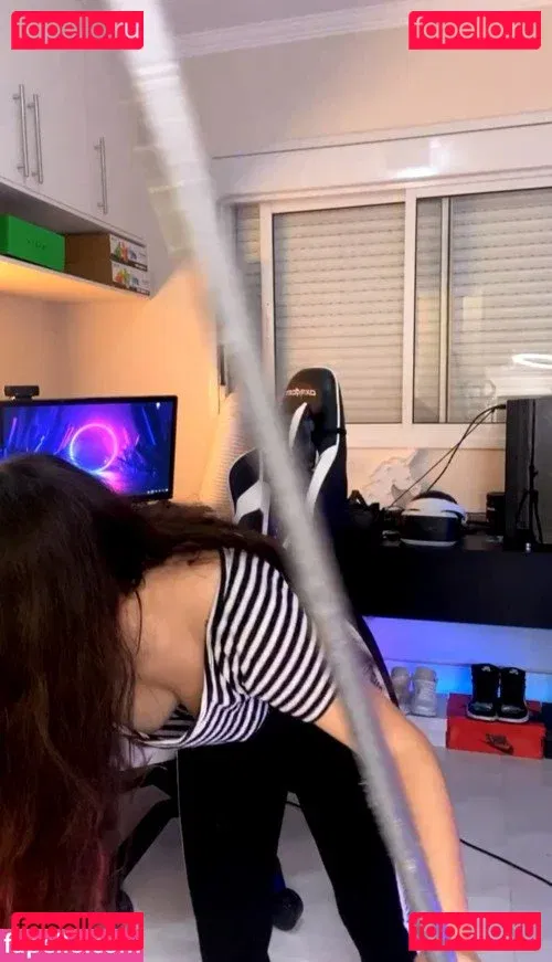 Diretora Muniz Onlyfans Photo Gallery 