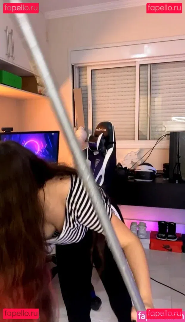 Diretora Muniz Onlyfans Photo Gallery 