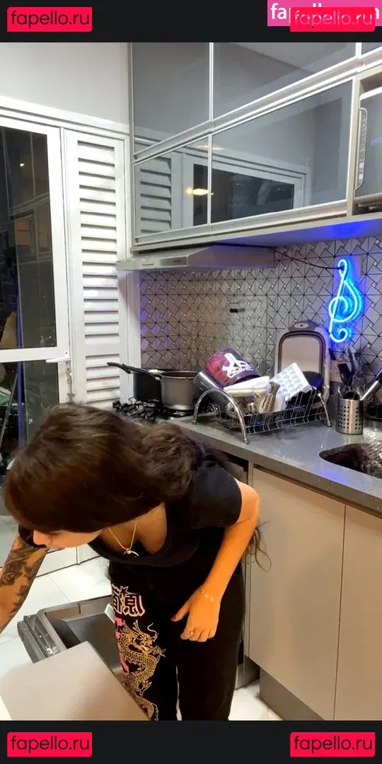 Diretora Muniz Onlyfans Photo Gallery 