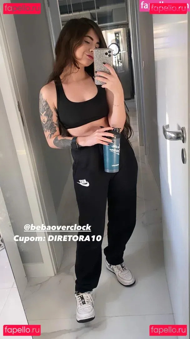 Diretora Muniz Onlyfans Photo Gallery 