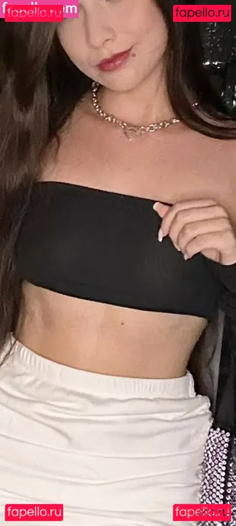 Diretora Muniz Onlyfans Photo Gallery 